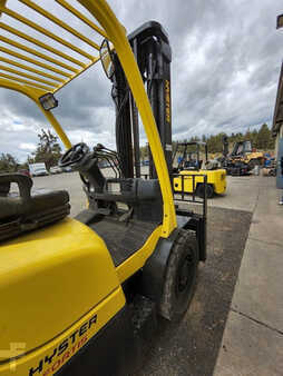 Propane Forklifts 2016  Hyster H100FT (8)