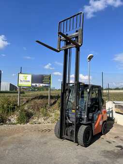 Propane Forklifts 2015  Toyota 028FGF30 (7) 