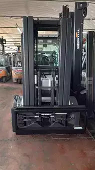 Carrelli elettrici 4 ruote 2019  Still RX 60-50 (4)