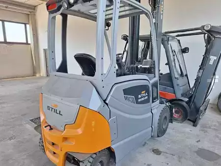 Carrelli elettrici 4 ruote 2022  Still RX 60-25 (1)