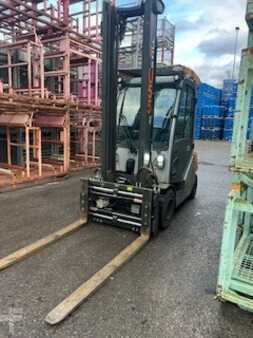 Treibgasstapler 2023  Still RX 70-35T (1)