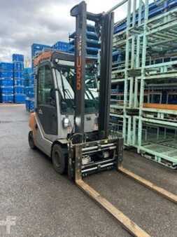 Treibgasstapler 2023  Still RX 70-35T (2)