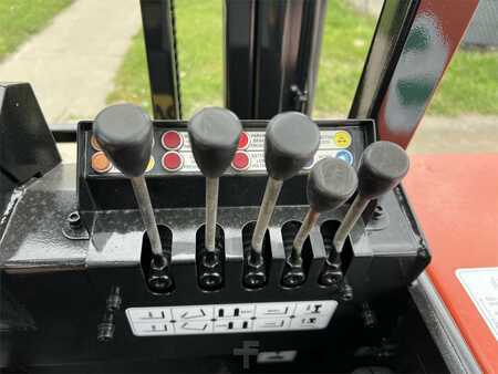 Diesel Forklifts 2013  Palfinger GT55 (10)