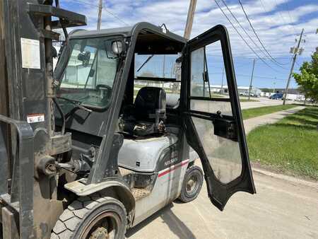 Diesel Forklifts 2006  Nissan MUGL02A30LV (10)