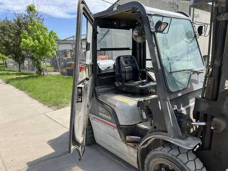 Diesel Forklifts 2006  Nissan MUGL02A30LV (9)