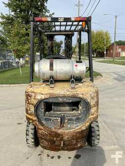 Carretilla elevadora diésel 2003  CAT Lift Trucks GP25K (2)