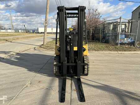 Wózki widłowe diesel 2003  CAT Lift Trucks GP25K (4)