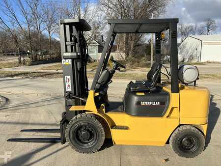 Diesel Forklifts 2003  CAT Lift Trucks GP25K (1)