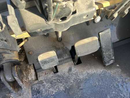 Diesel Forklifts 2006  CAT Lift Trucks DP70 (11)