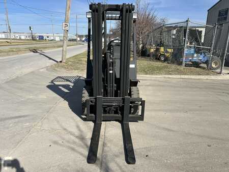 Diesel Forklifts 1999  Yale GLP050TG (4)