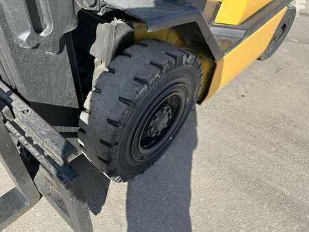 Diesel Forklifts 1999  Yale GLP050TG (5)