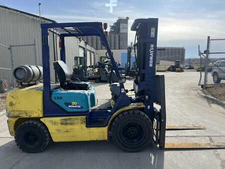 Carretilla elevadora diésel 2002  Komatsu FG30HT-12 (3)