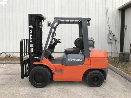 Diesel Forklifts 2004  Toyota 7FGU32 (1)