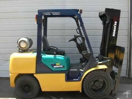 Dieselstapler 2001  Komatsu FG30HT-12 (1)