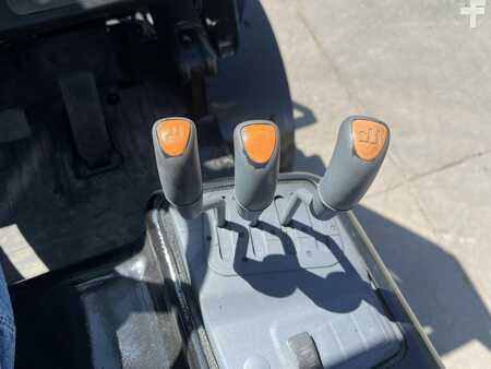 Diesel Forklifts 2013  Doosan D40S-5 (13)