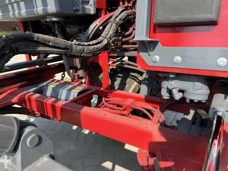 Truck Mounted Forklift 2005  Moffett M5500 (6)