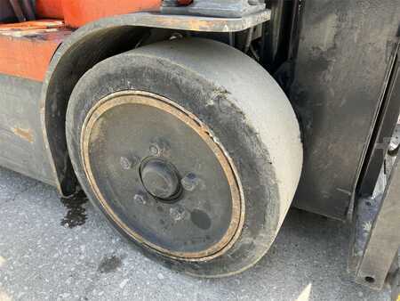 4 Wheels 2012  Toyota 7FBEU20 (10)
