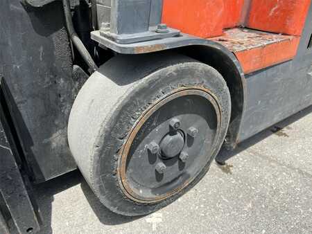 4 Wheels 2012  Toyota 7FBEU20 (9)