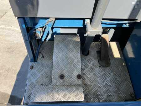 Truck Mounted Forklift 2003  Princeton E2-3RX (7)