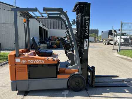 4 Wheels 2012  Toyota 7FBEU20 (2)