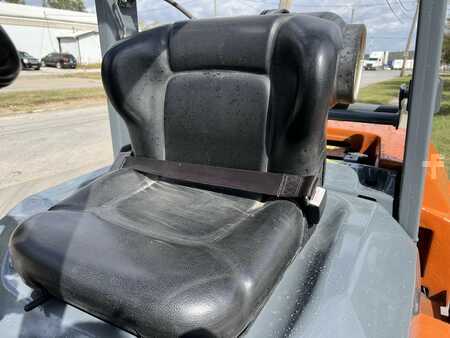 Diesel Forklifts 2010  Toyota 7FGU35 (7)