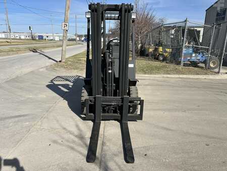Diesel Forklifts 1999  Yale GLP050TG (4)
