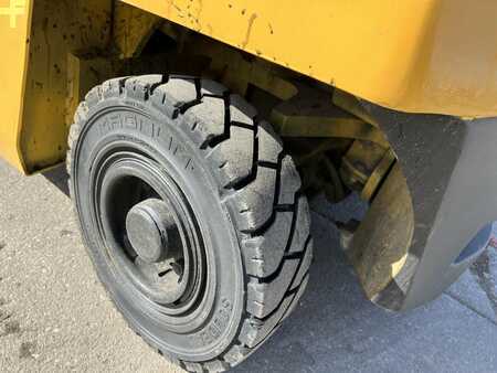 Diesel Forklifts 1999  Yale GLP050TG (8)