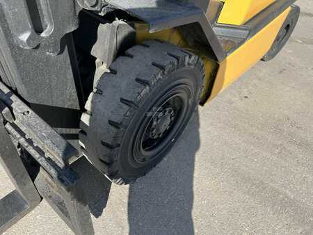 Diesel Forklifts 1999  Yale GLP050TG (5)