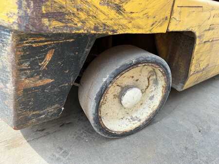 Diesel Forklifts 1990  Yale GLC050DE (7)