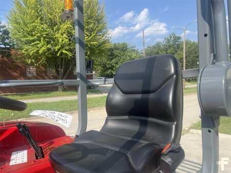 Moffett M50