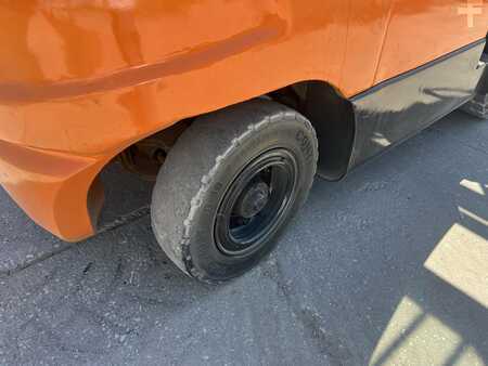 Diesel heftrucks 2013  Doosan D40S-5 (8)