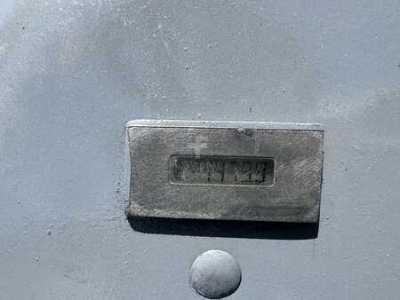 Truck Mounted Forklift 2013  Princeton PB50 (20)