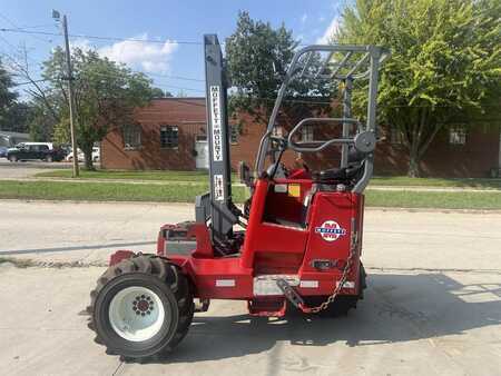 Truck med førersetet 2005  Moffett M50 (1)