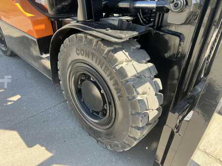 Diesel gaffeltruck 2013  Doosan D40S-5 (7)