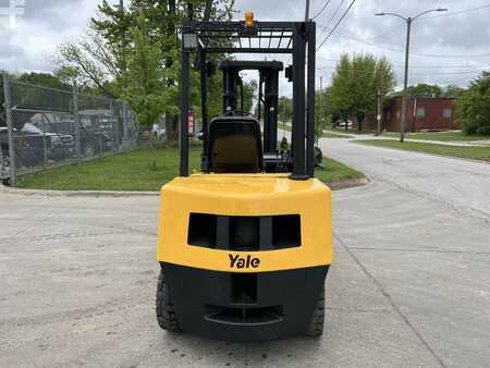 Diesel Forklifts 2005  Yale GDP060TG (2)