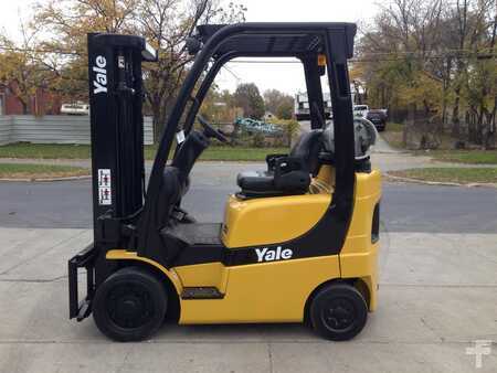 Diesel Forklifts 2009  Yale GLC040SVX (1)