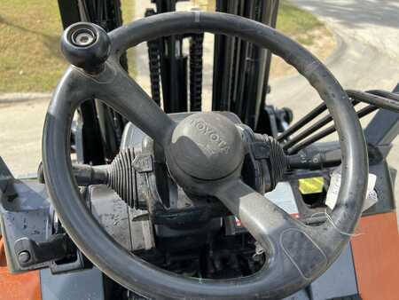 Diesel Forklifts 2010  Toyota 7FGU35 (5)