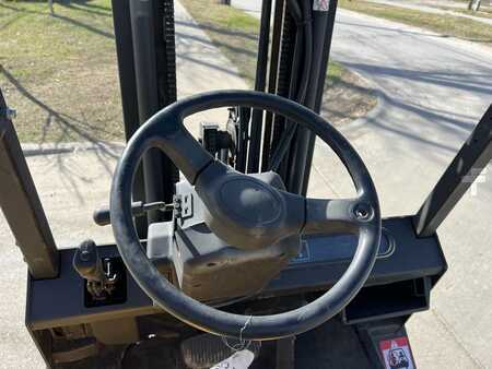 Diesel Forklifts 1999  Yale GLP050TG (11)