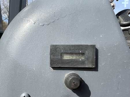 Truck Mounted Forklift 2010  Moffett M55 (19)