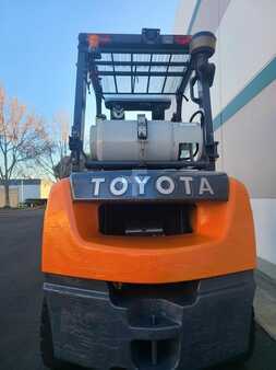 Propane Forklifts 2011  Toyota 8FGU30 (6)