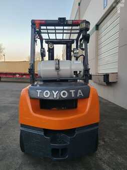 Toyota 8FGU30