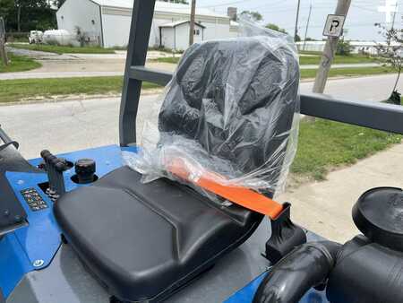 Truck Mounted Forklift 2004  Princeton PB50 (16)