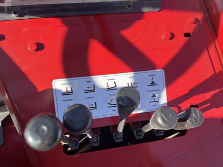 Truck Mounted Forklift 2014  Moffett M55 (21)