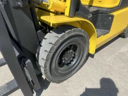 Montacargas GLP 2015  Hyundai 25L-7A (6)