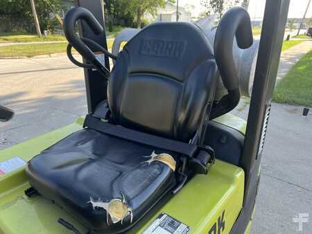 Carretilla elevadora GLP 2007  Clark C15CL (5)