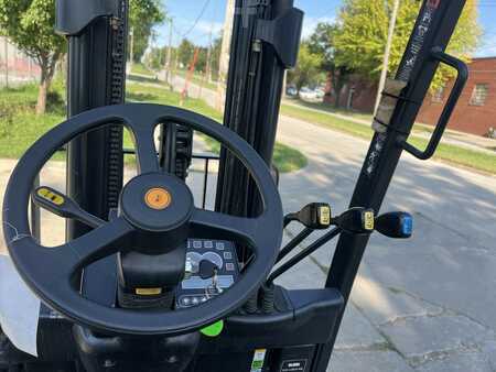 Carretilla elevadora GLP 2007  Clark C15CL (7)