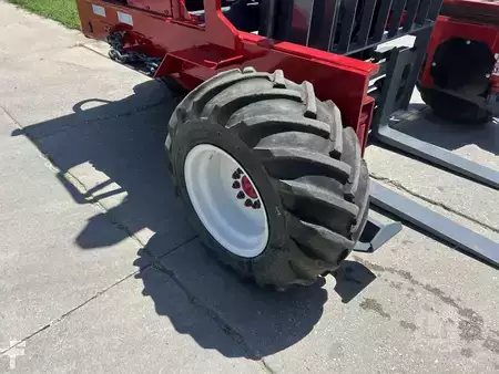 Truck Mounted Forklift 2014  Navigator RT5500 (10)