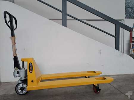 Hand Pallet Trucks 2023  LIFTER HTP25 (1)