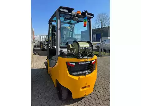 LPG heftrucks 2019  Jungheinrich TFG 320s 2 ton LPG heftruck (3)