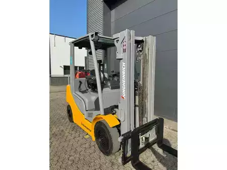 LPG heftrucks 2019  Jungheinrich TFG425s 2,5 ton LPG heftruck (2)
